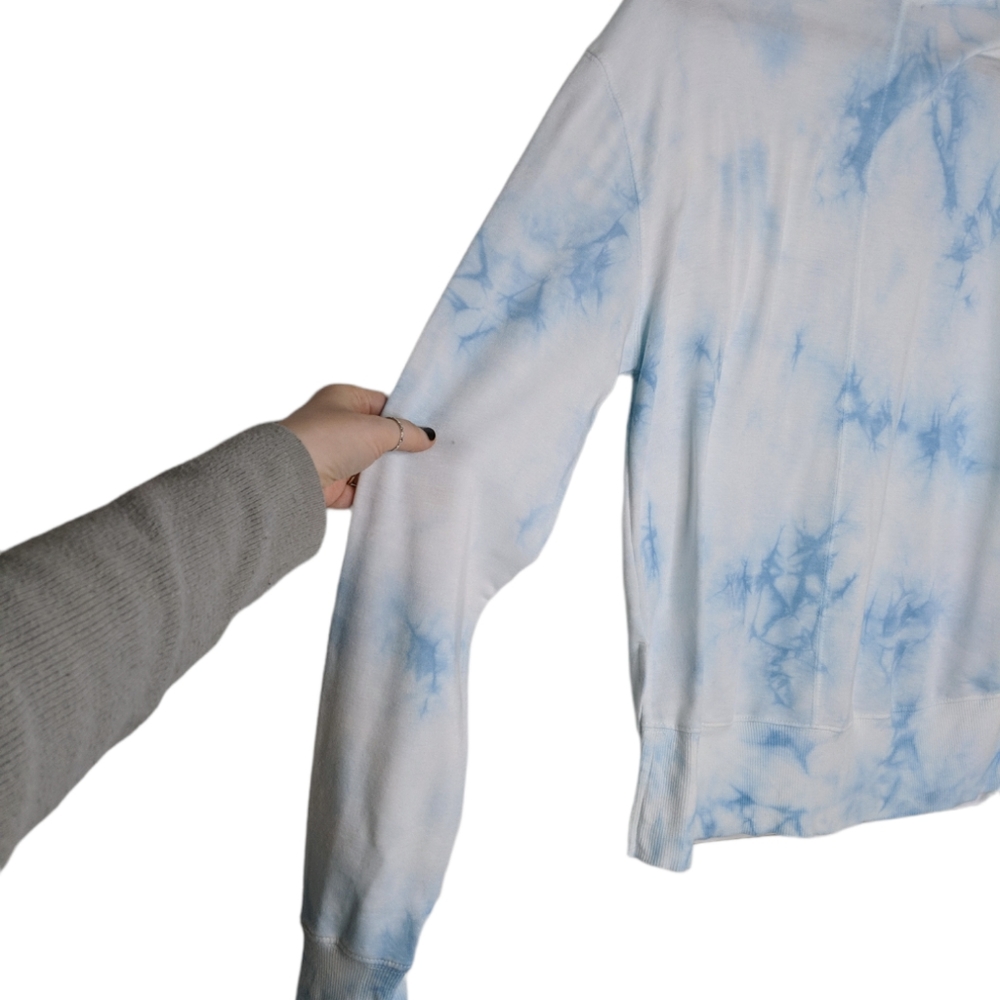 Wildfox Crystal Blue Tie Dye Pullover Long Sleeve Women's Size Medium - Picture 4 of 5